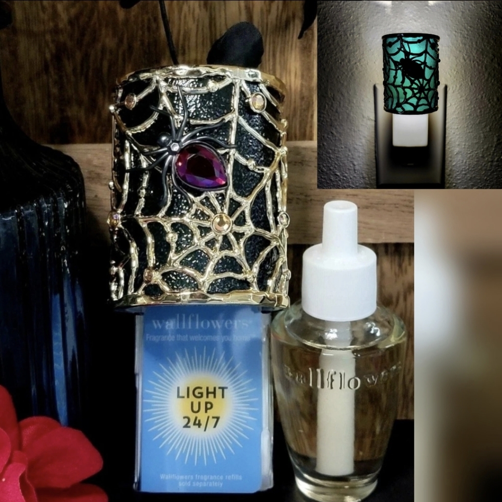 B&BW 🕷🕸🌲 Spiderweb Nightlight Wallflower Plug & Fragrance Refill HALLOWEEN